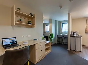 Quarto privado em Crown Street, imagem 26 de 49