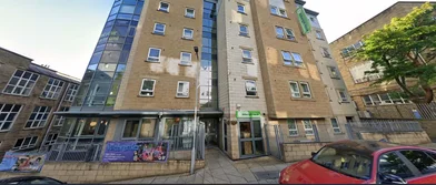 Estudio en Tumbling Hill Street, imagen 22 de 46