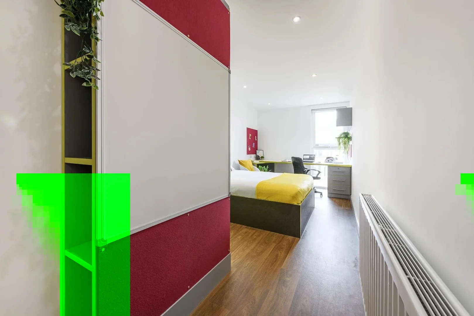 Bright and airy student room with easy university access in 