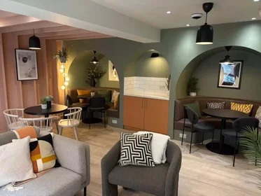 Quarto privado em Hull Road, imagem 37 de 47