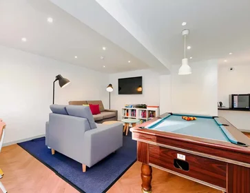 Quarto privado em Hull Road, imagem 42 de 47