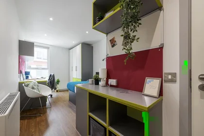 Habitación privada en Hull Road, imagen 7 de 34