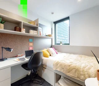 Private room at Victoria Road, image 1 of 10