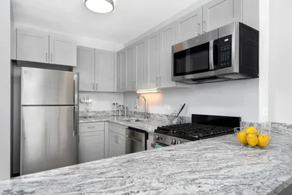 Estudio en South King Drive, imagen 9 de 39