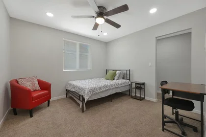 Chambre privée à 85051, image 1 de 10
