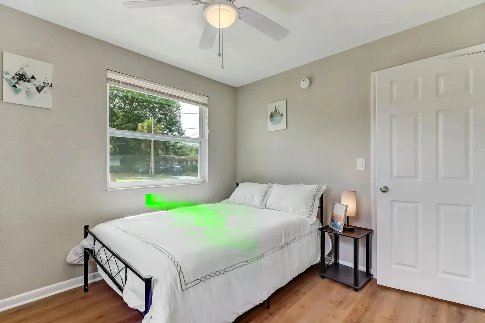 Cozy room for students available in 