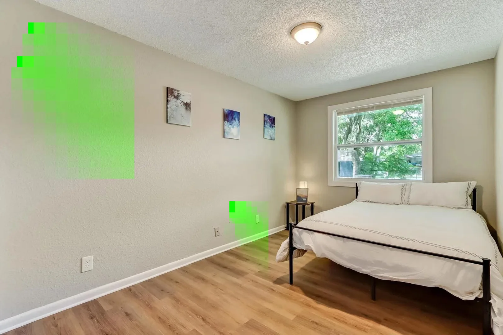 Student-friendly room in  with modern amenities