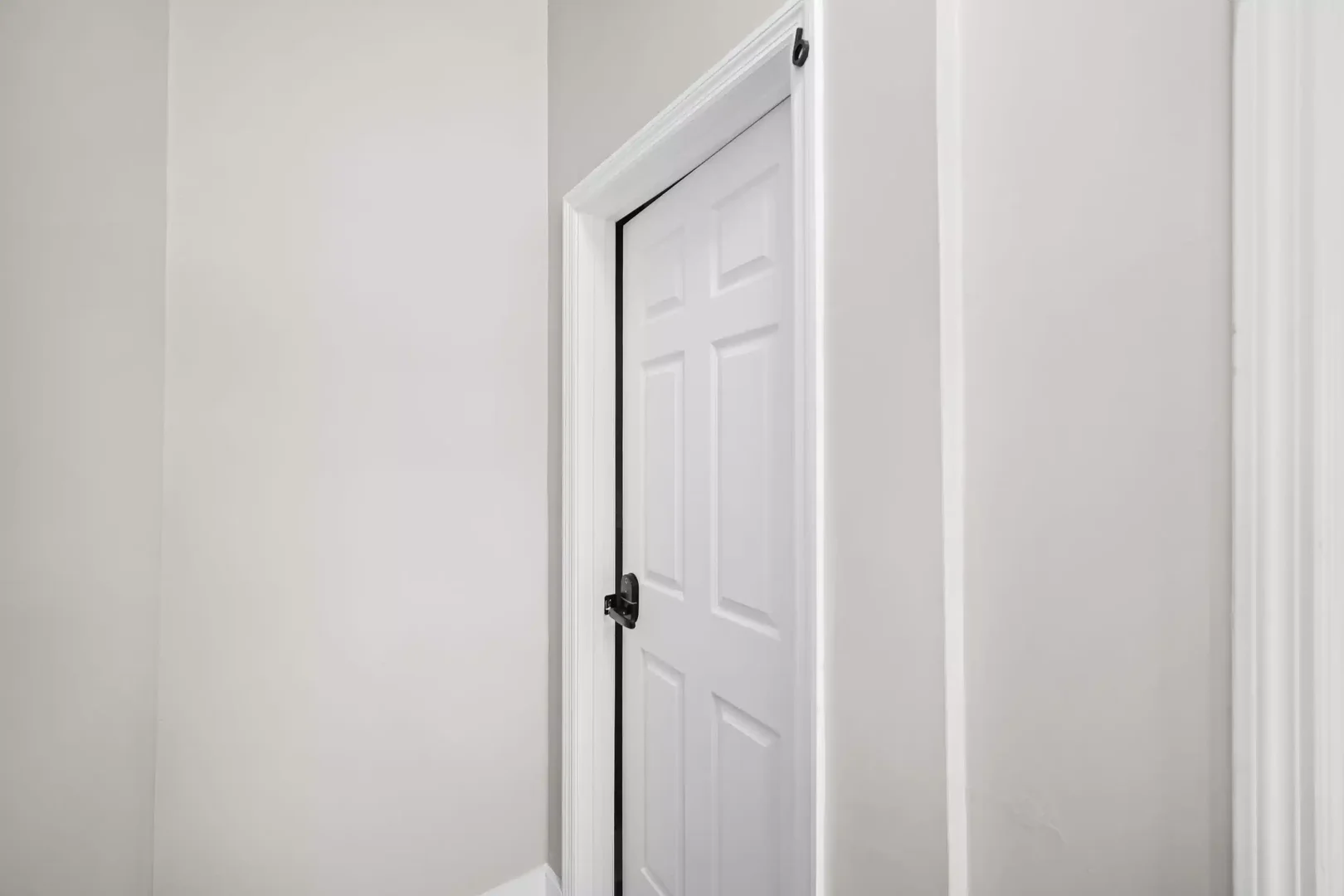 Bright and airy student room with easy university access in 