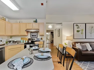 Stanza privata in West Montgomery Avenue, immagine 14 di 16