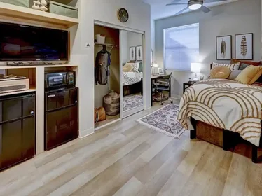 Privatzimmer in der East McConnell Drive, bild 1 von 10