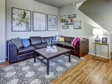 Privatzimmer in der South San Francisco Street, bild 2 von 39