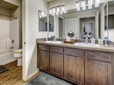 Privatzimmer in der South San Francisco Street, bild 30 von 39
