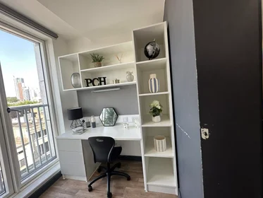 Quarto privado em Raleigh Street, imagem 10 de 49