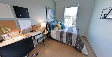 Habitación privada en West Phoenix Avenue, imagen 1 de 10