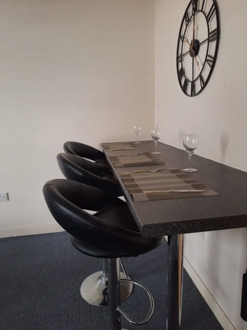 Habitación en apartamento estudiantil en alquiler en , completamente amueblado