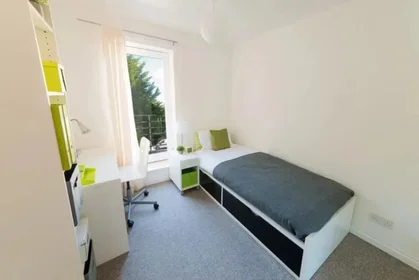 Habitación privada en Linksfield Road, imagen 2 de 17