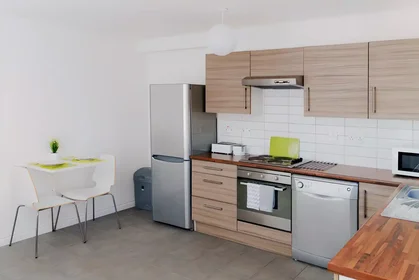 Stanza privata in Linksfield Road, immagine 12 di 23