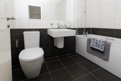 Stanza privata in Linksfield Road, immagine 21 di 23