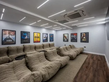 Quarto privado em Dumbarton Road, imagem 13 de 16