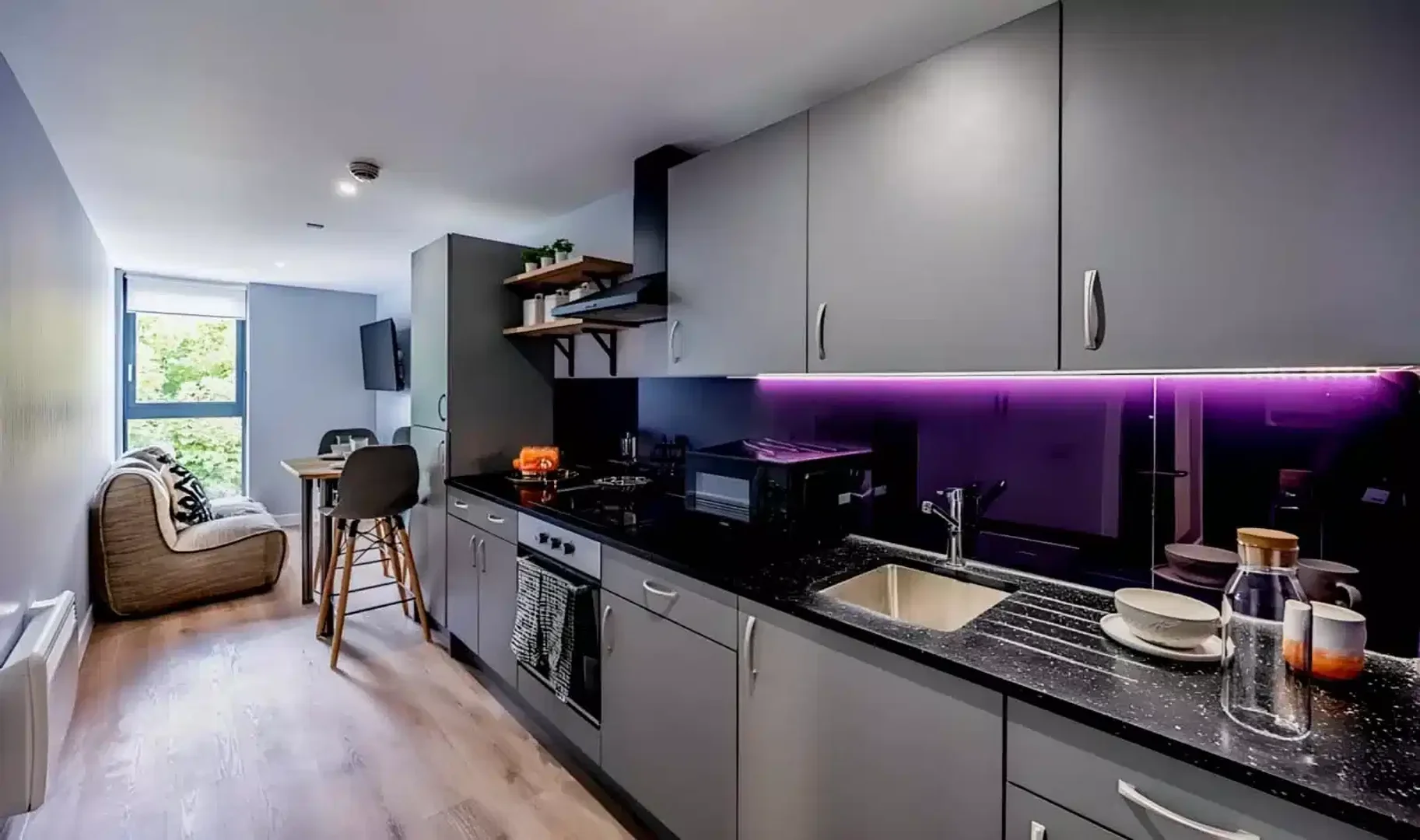 Chambre confortable pour étudiants disponible dans 