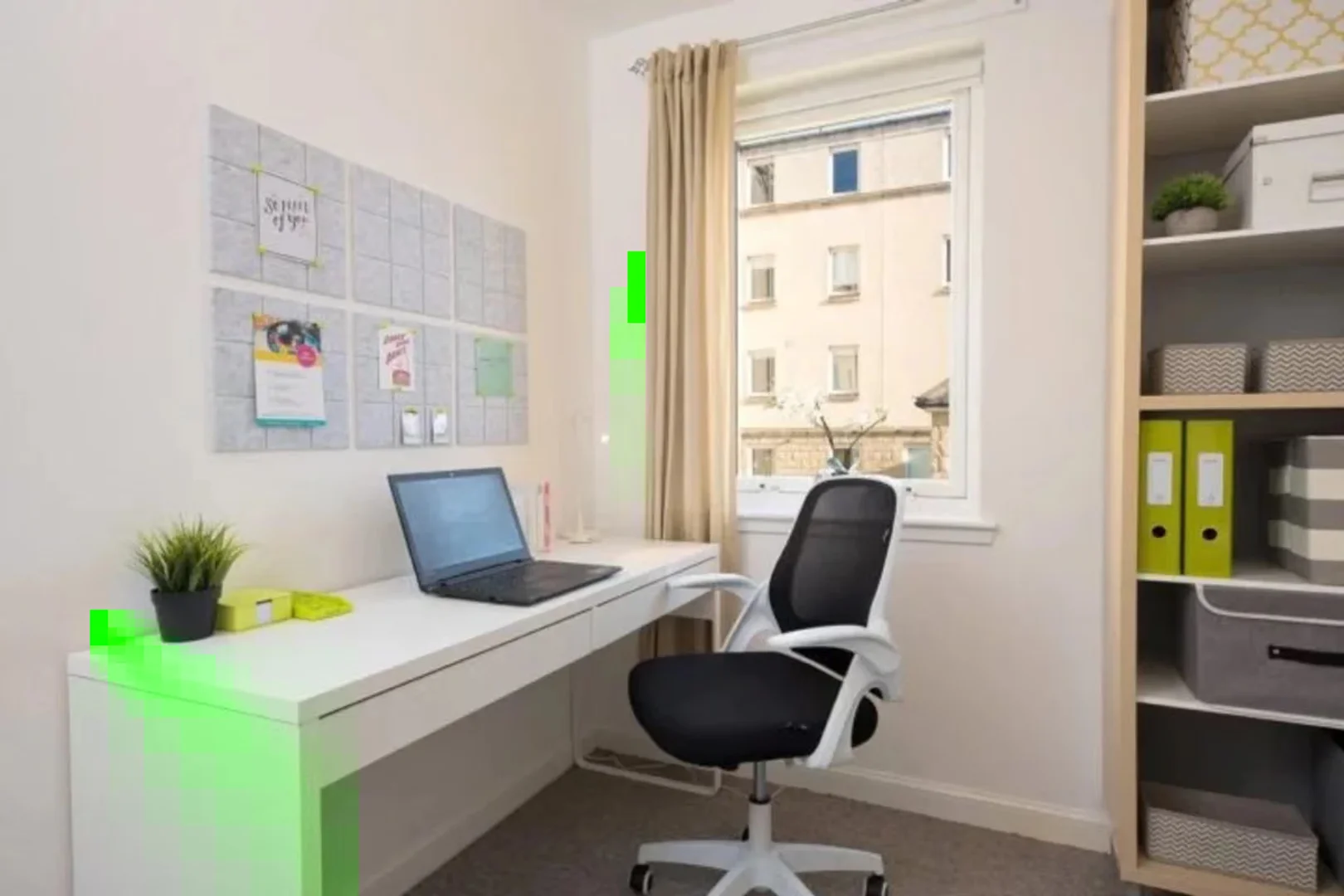 Funktionelles Studentenzimmer perfekt zum Studieren in 