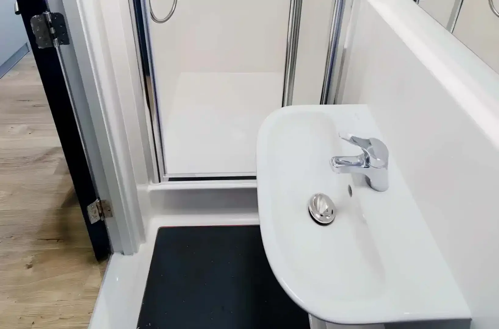 Quarto para alugar em apartamento de estudantes em , totalmente mobilado
