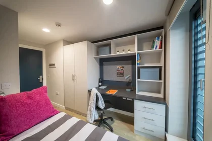 Quarto privado em Forthside Way, imagem 45 de 48