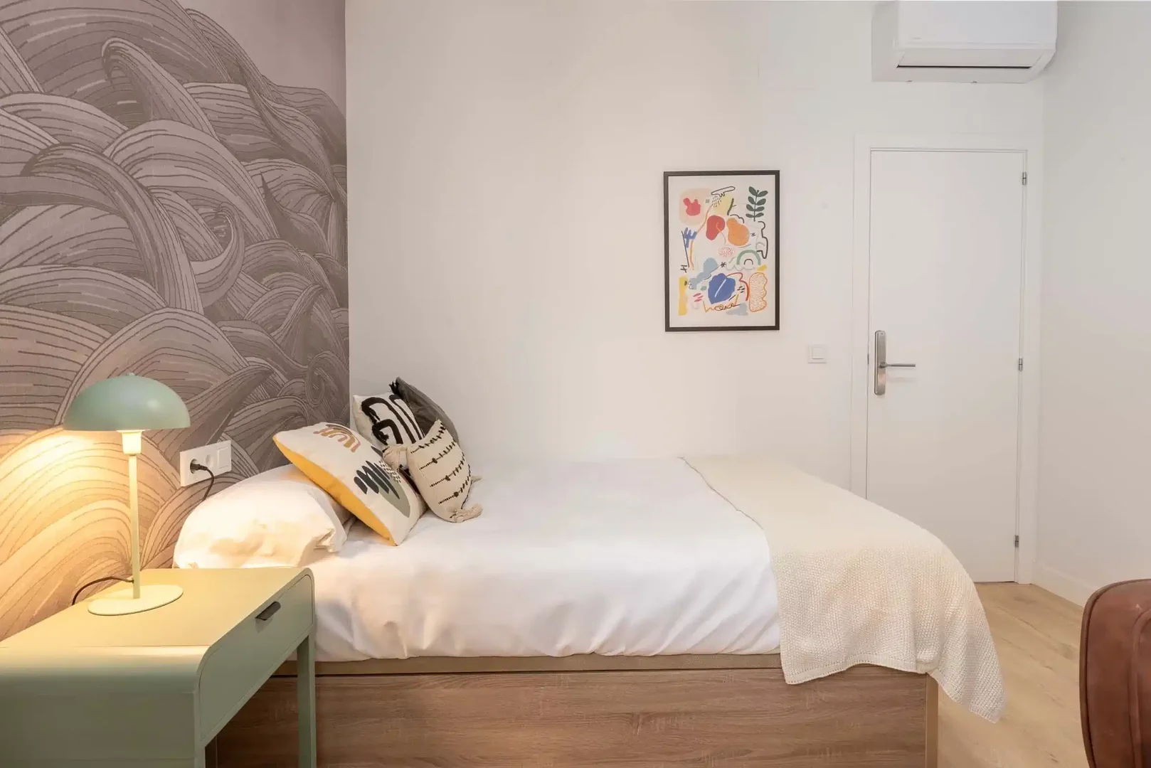 Bezahlbares Zimmer für Studenten mit ausreichender Beleuchtung in 