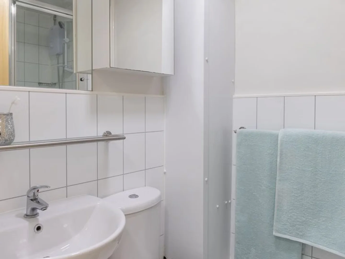 Chambre d'étudiant confortable et spacieuse dans 