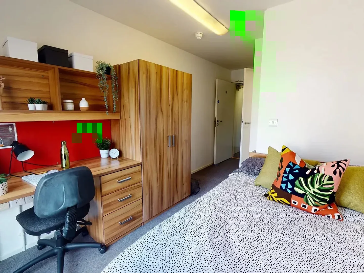 Cozy room for students available in 