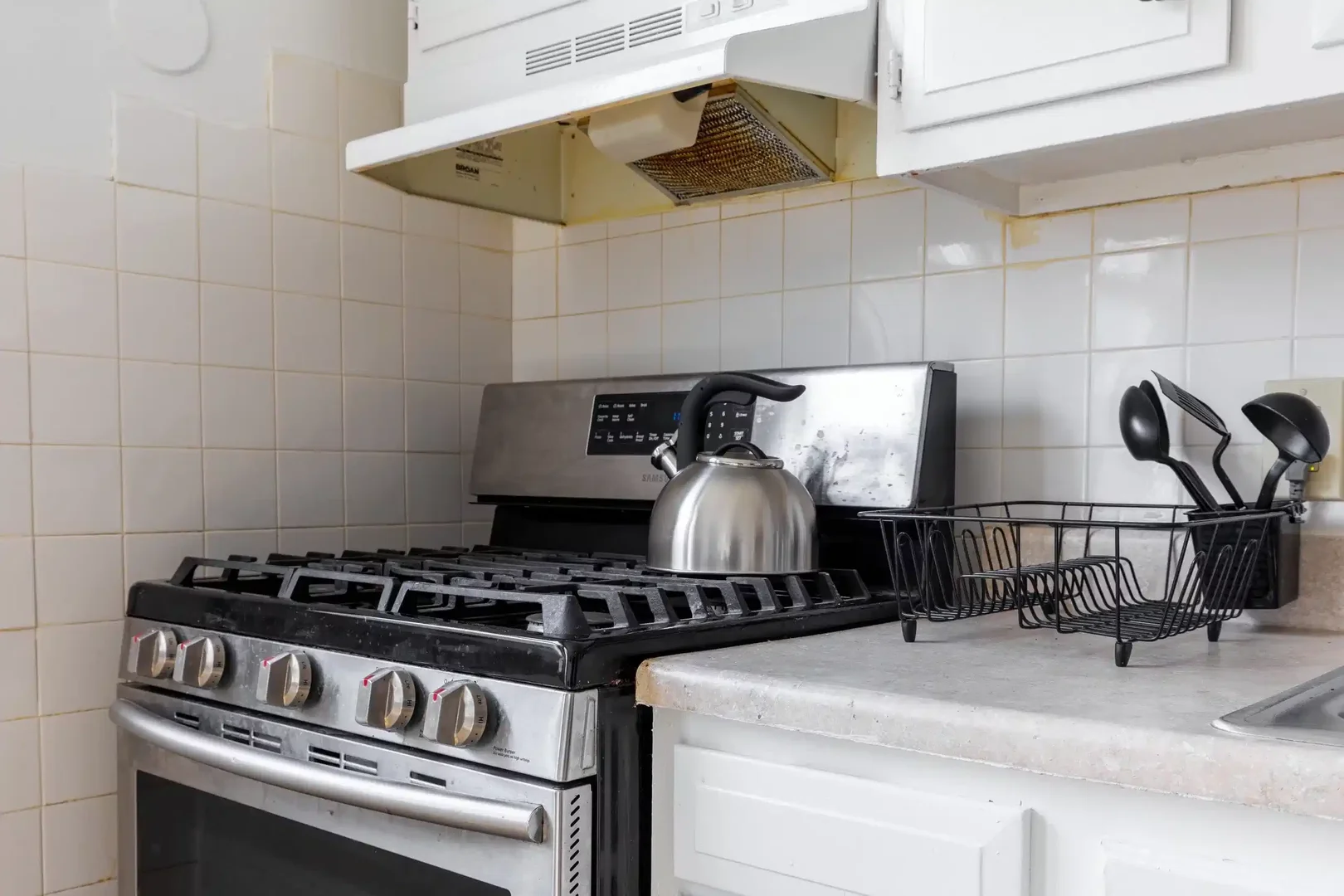 Habitación acogedora para estudiantes disponible en 