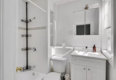 Quarto privado em 02125, imagem 2 de 49