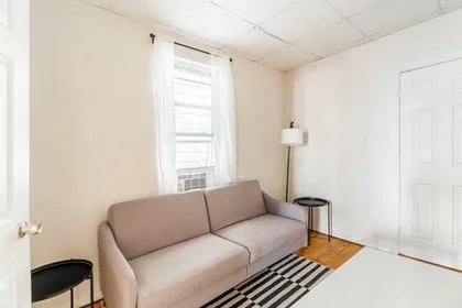 Quarto privado em 02125, imagem 44 de 49