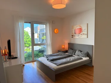 Entire apartment at Brechtelstraße, image 12 of 16