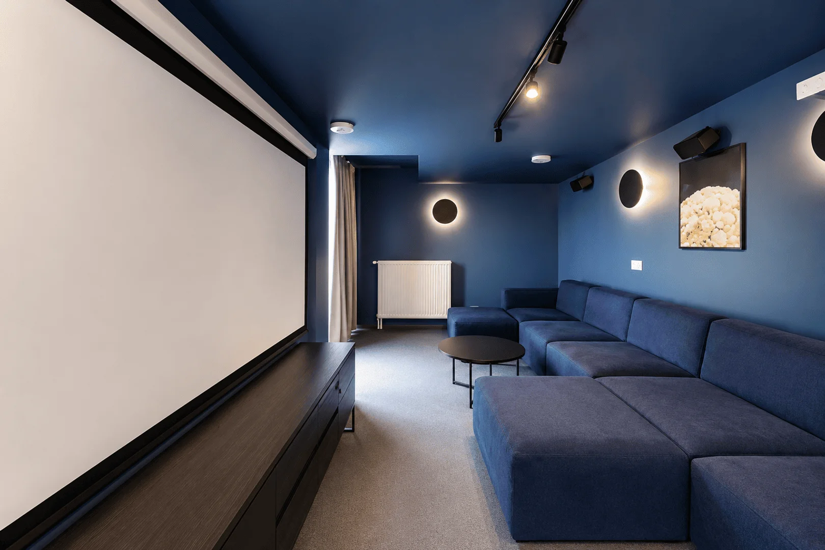 Cozy room for students available in