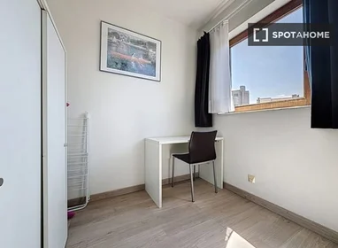Apartamento inteiro em Rue des Eburons, imagem 4 de 17