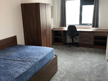 Room for rent in a shared flat in Liverpool