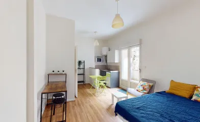 私人房间 在 141 Rue De Vesle, 8的图像1