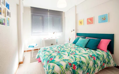 Quarto privado em Maurice Ravel Etorb., 48007 Bilbo, Bizkaia, Spain, imagem 2 de 21