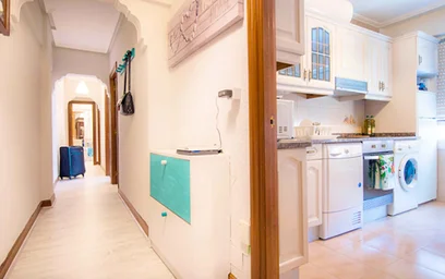 Quarto privado em Maurice Ravel Etorb., 48007 Bilbo, Bizkaia, Spain, imagem 16 de 21