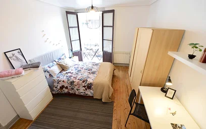 Quarto privado em Fika Kalea, 48006 Bilbo, Bizkaia, Spain, imagem 1 de 18