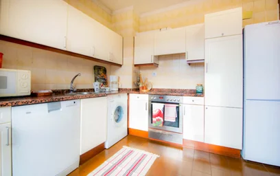 Quarto privado em Amadeo Deprit Kalea, 48006 Bilbo, Bizkaia, Spain, imagem 12 de 19