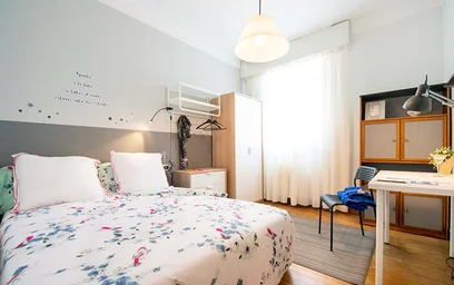 Quarto privado em 48012 Bilbao, Biscay, Spain, imagem 1 de 23