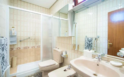 Stanza privata in Unamuno Miguel Plaza, 48006 Bilbo, Bizkaia, Spain, immagine 8 di 21