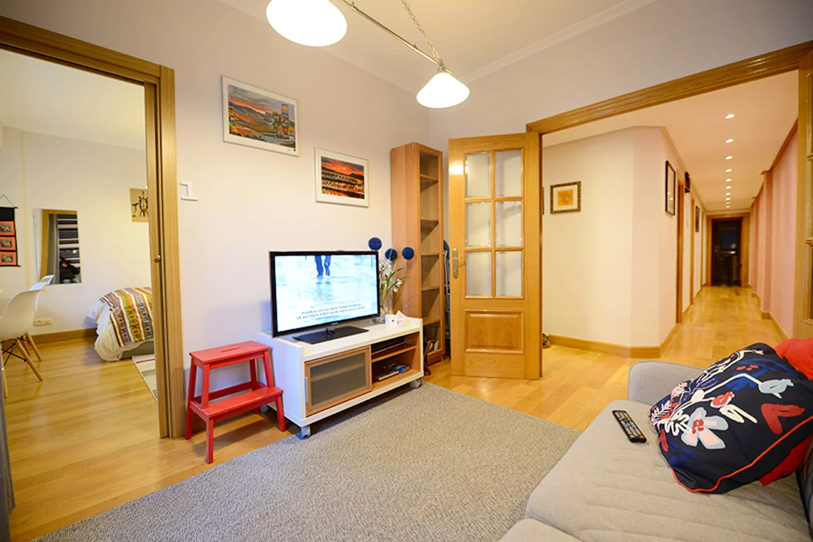 Quarto acolhedor para estudantes disponível em