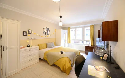Quarto privado em Ramón y Cajal Etorb., 48014 Bilbo, Bizkaia, Spain, imagem 1 de 20