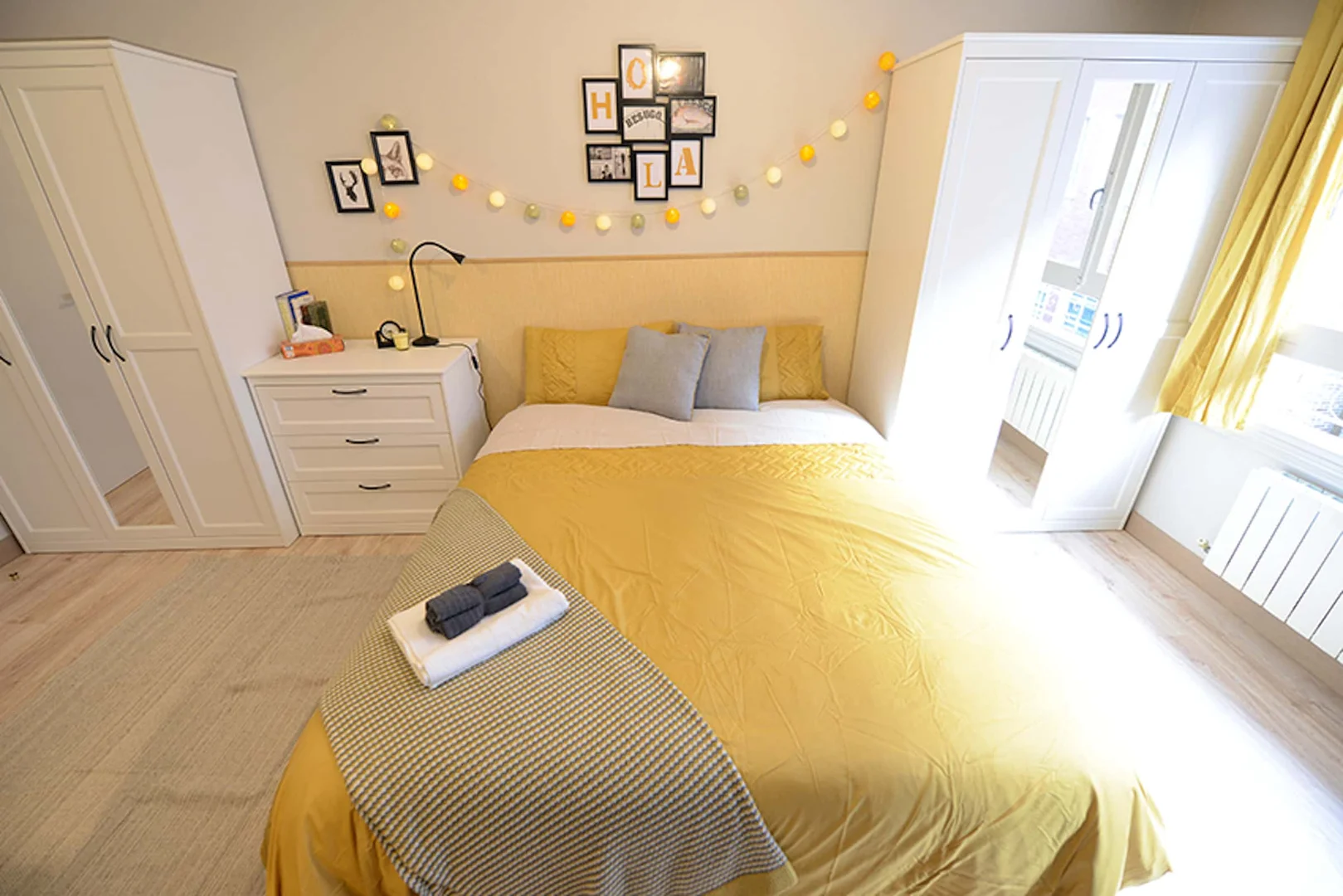 Quarto de estudante económico perto do campus em 