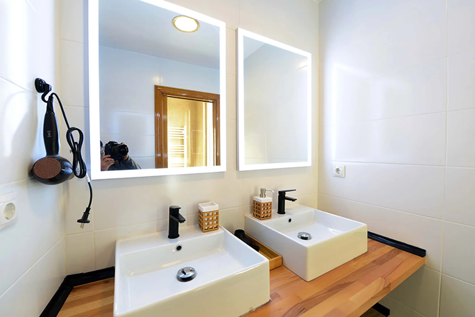 Quarto acolhedor para estudantes disponível em