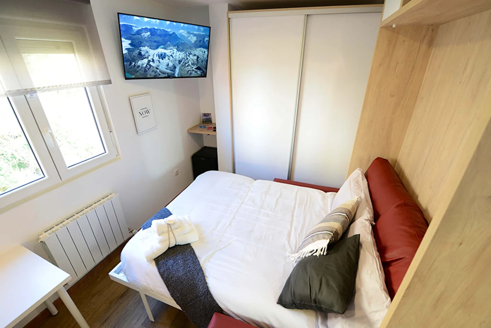 Quarto de estudante funcional perfeito para estudar em
