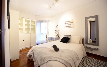 Quarto privado em Aita Esteban Pernet Kalea, 48004 Bilbo, Bizkaia, Spain, imagem 10 de 19